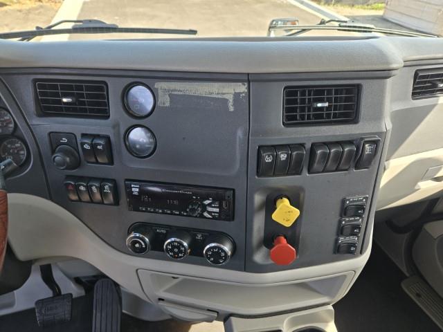 2018 Peterbilt 579-7