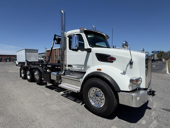 2027 Peterbilt 567-6