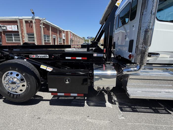 2027 Peterbilt 567-7