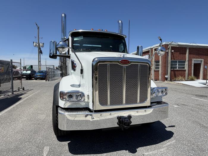 2027 Peterbilt 567-8