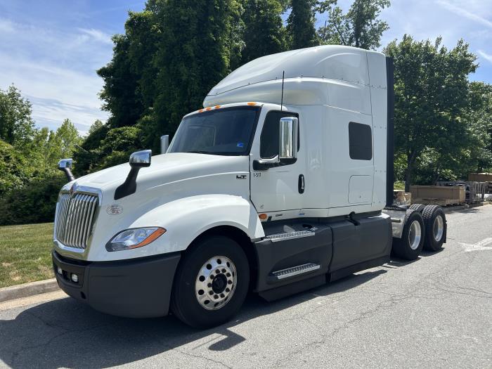 2022 International LT625-2