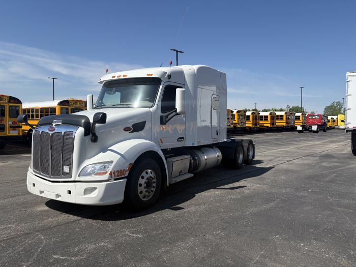2022 Peterbilt 579-1