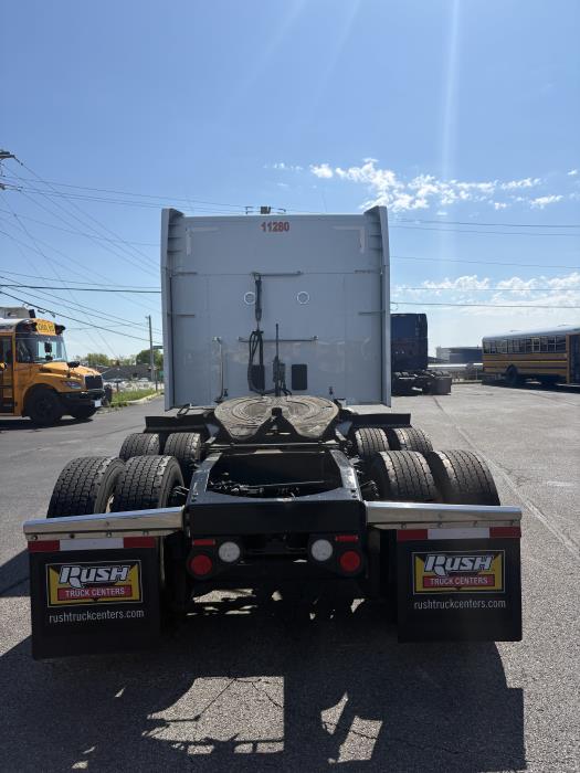 2022 Peterbilt 579-5