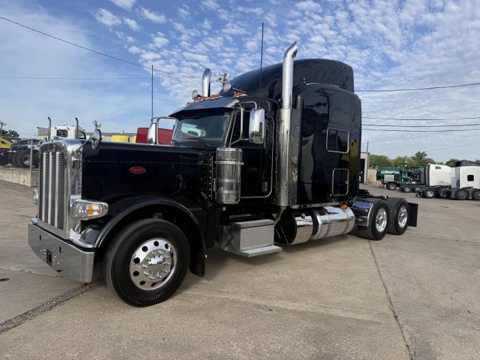 2022 Peterbilt 389-5