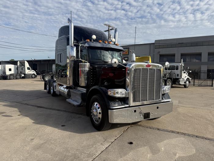 2022 Peterbilt 389-11