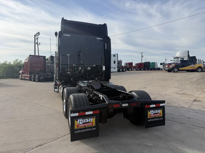 2022 Peterbilt 389-23