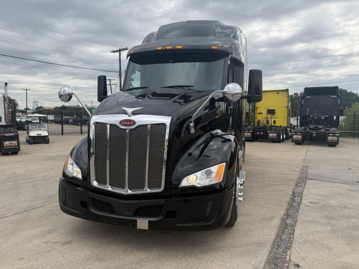 2022 Peterbilt 579-19