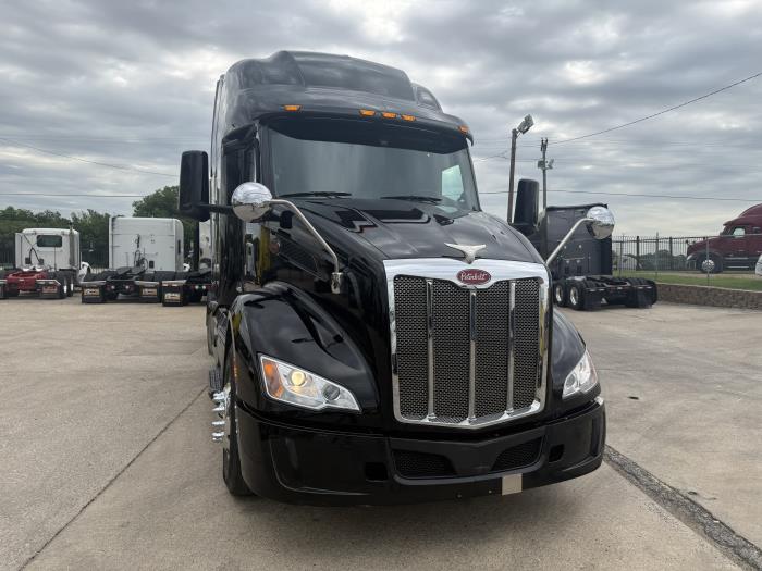 2022 Peterbilt 579-21