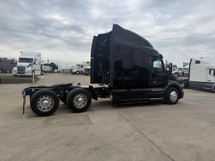 2022 Peterbilt 579-29