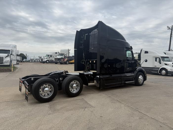 2022 Peterbilt 579-30