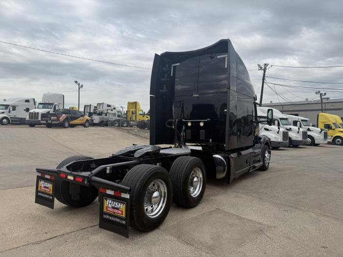 2022 Peterbilt 579-31
