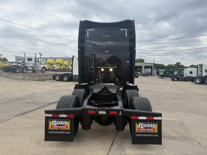 2022 Peterbilt 579-33