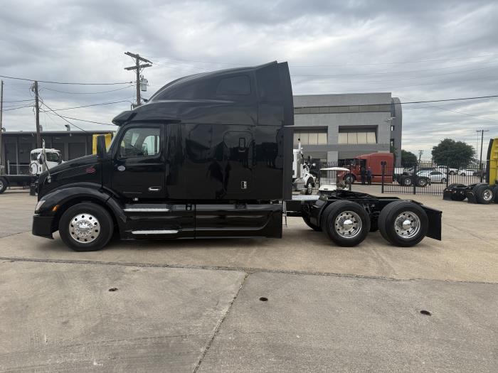 2022 Peterbilt 579-41
