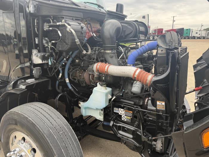 2022 Peterbilt 579-43