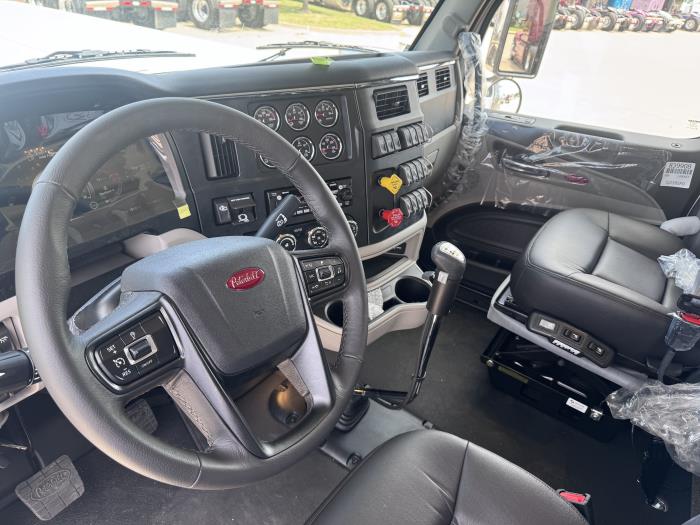 2027 Peterbilt 589-5