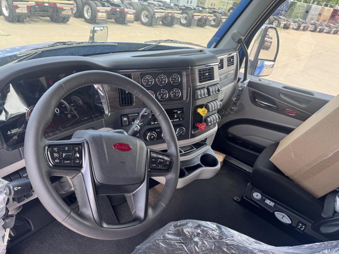 2027 Peterbilt 579-5