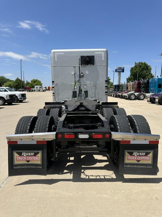 2025 Peterbilt 589-4