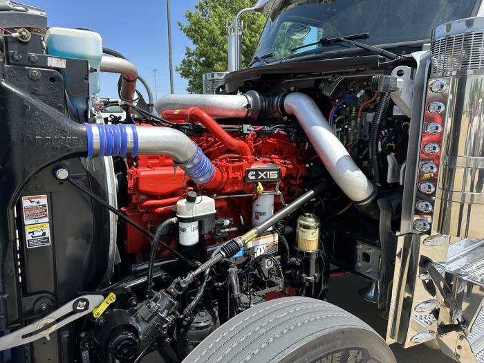 2025 Peterbilt 589-17