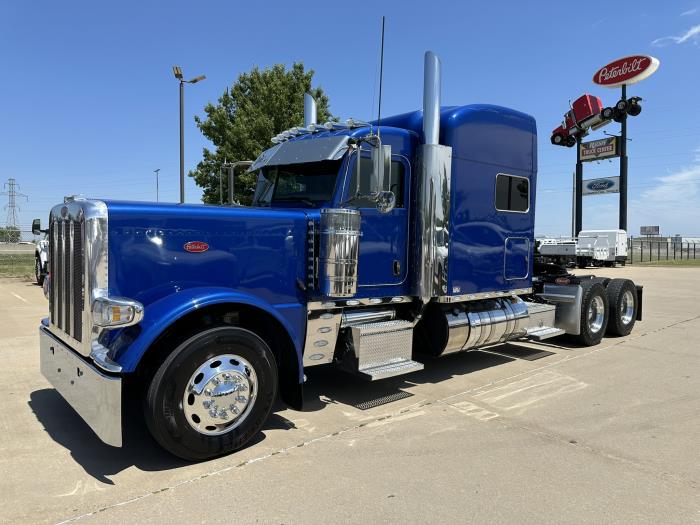 2024 Peterbilt 389-1