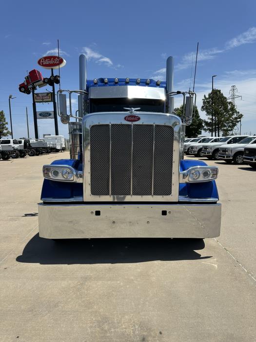 2024 Peterbilt 389-3