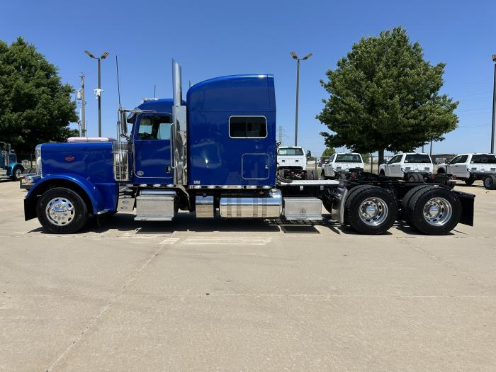 2024 Peterbilt 389-6