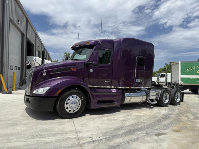 2022 Peterbilt 579-3