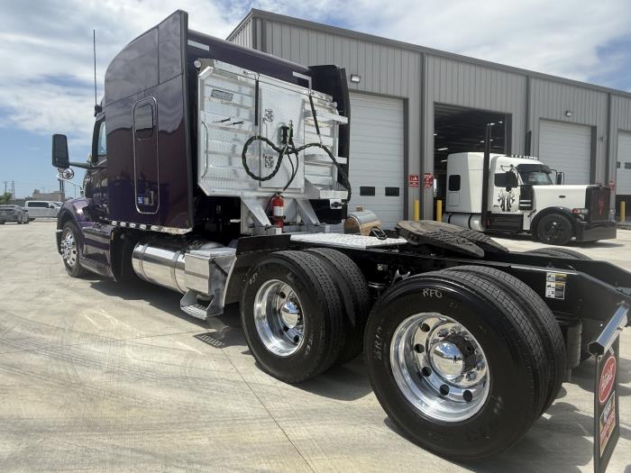 2022 Peterbilt 579-7