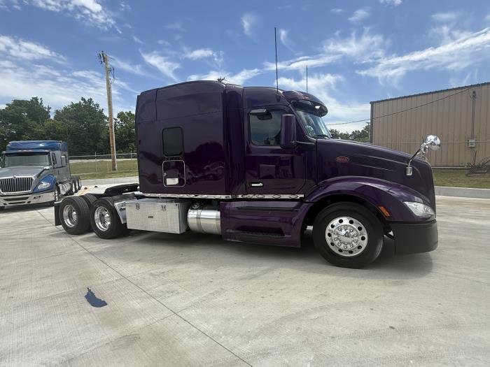 2022 Peterbilt 579-13