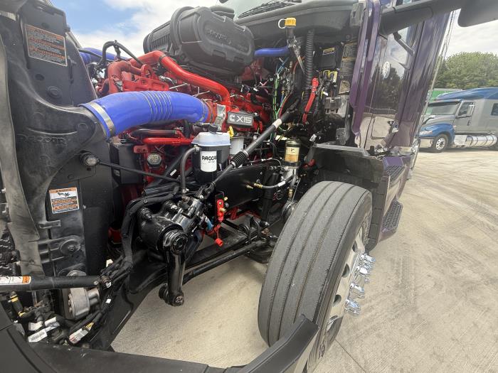 2022 Peterbilt 579-17