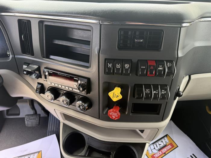 2022 Peterbilt 579-31