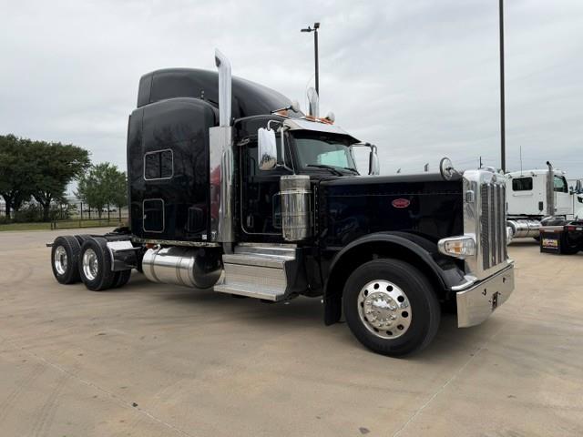 2022 Peterbilt 389-9