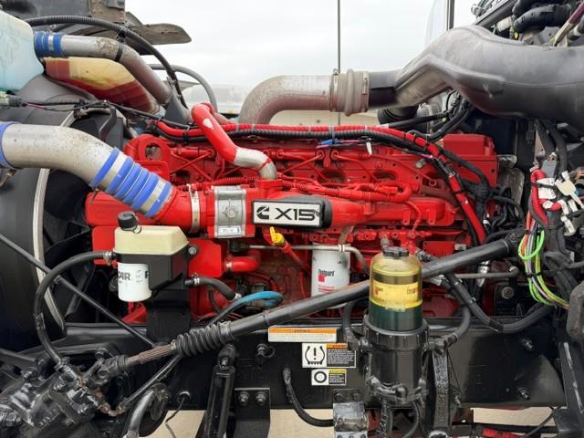 2022 Peterbilt 389-12