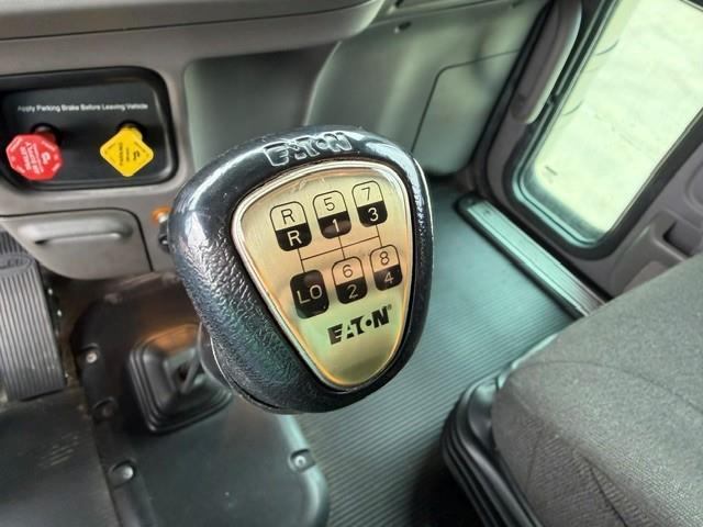 2022 Peterbilt 389-31