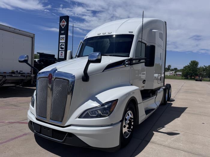 2022 Kenworth T680-1