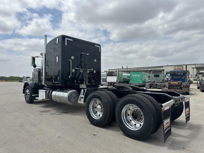 2020 Peterbilt 389-5