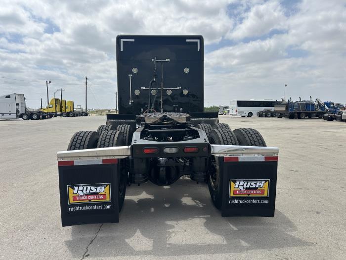 2020 Peterbilt 389-6