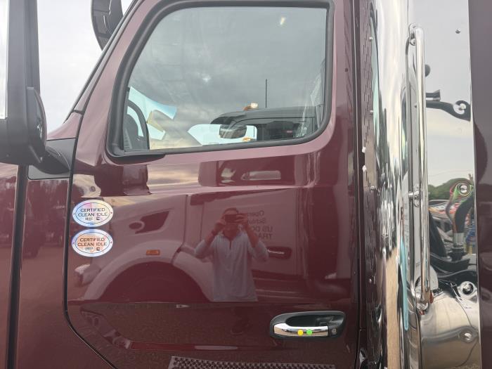 2027 Peterbilt 567-7