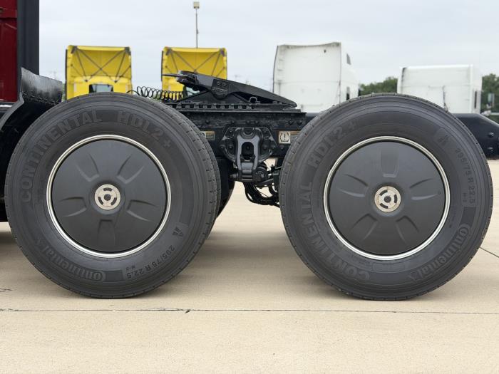 2022 Kenworth T680-11