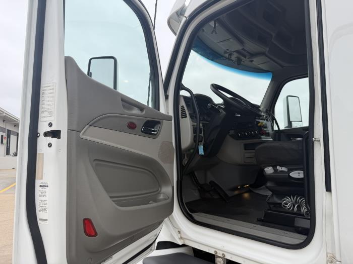 2020 Peterbilt 579-23
