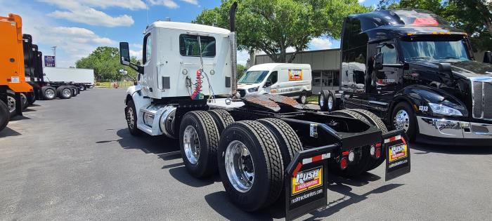 2020 Peterbilt 579-4