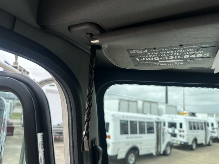 2020 Peterbilt 337-11