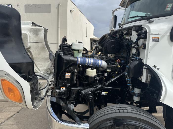 2020 Peterbilt 337-21