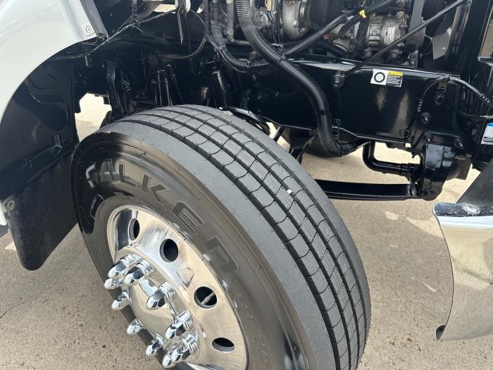 2020 Peterbilt 337-23