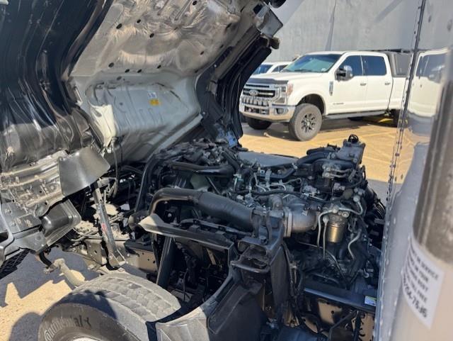 2022 Isuzu NPR-XD-14