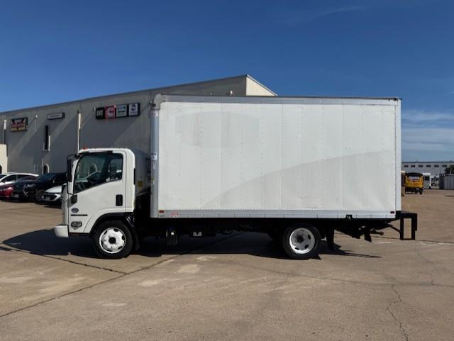 2022 Isuzu NPR-XD-5