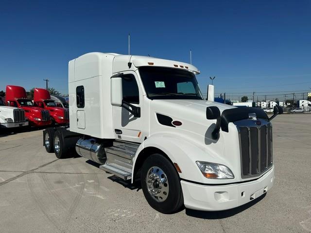 2022 Peterbilt 579-10
