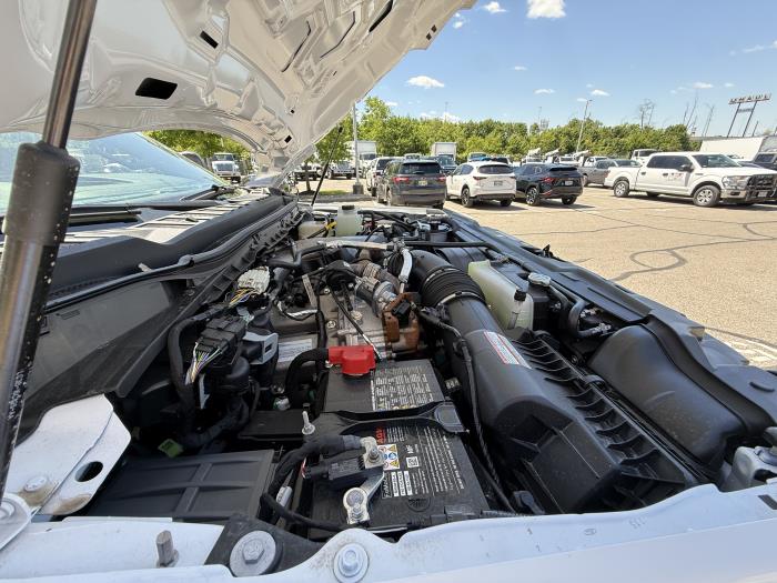 2025 Ford F-600-18
