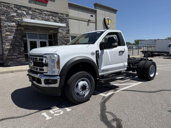 2025 Ford F-600-0