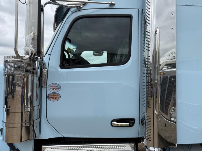 2027 Peterbilt 589-9