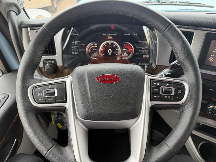 2027 Peterbilt 589-14